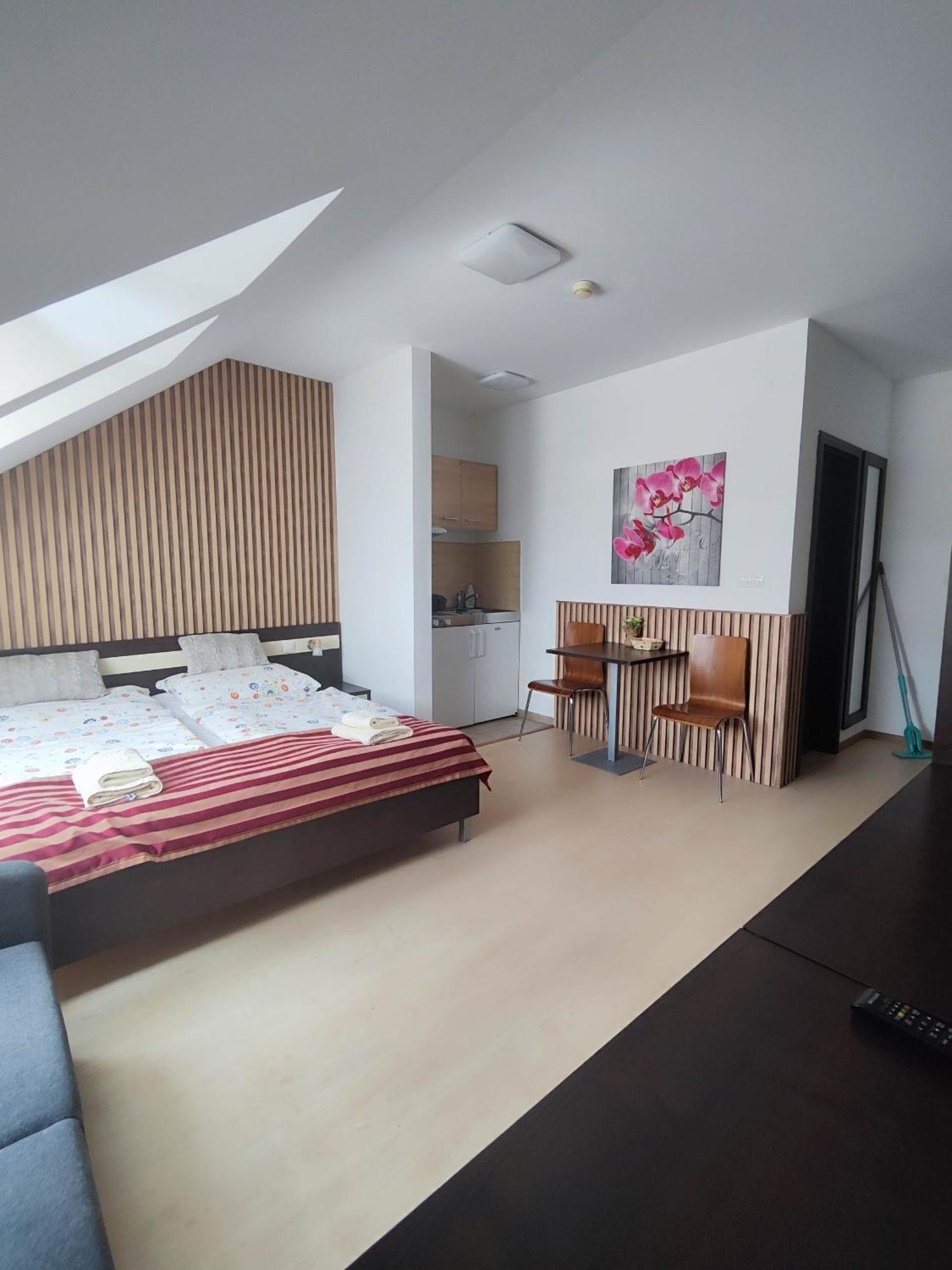 Apartman Pohoda Besenova Luaran gambar